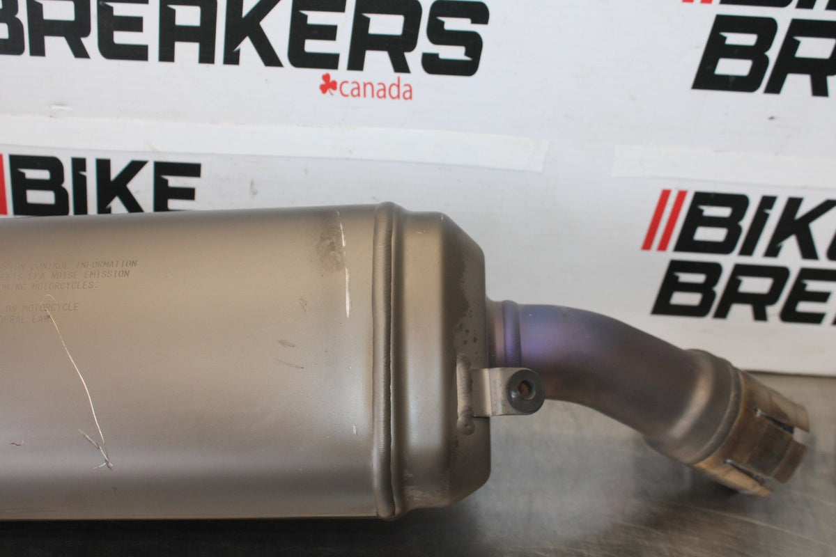 11-26 SUZUKI GSXR750 EXHAUST PIPE MUFFLER SLIP ON CAN SILENCER BB882
