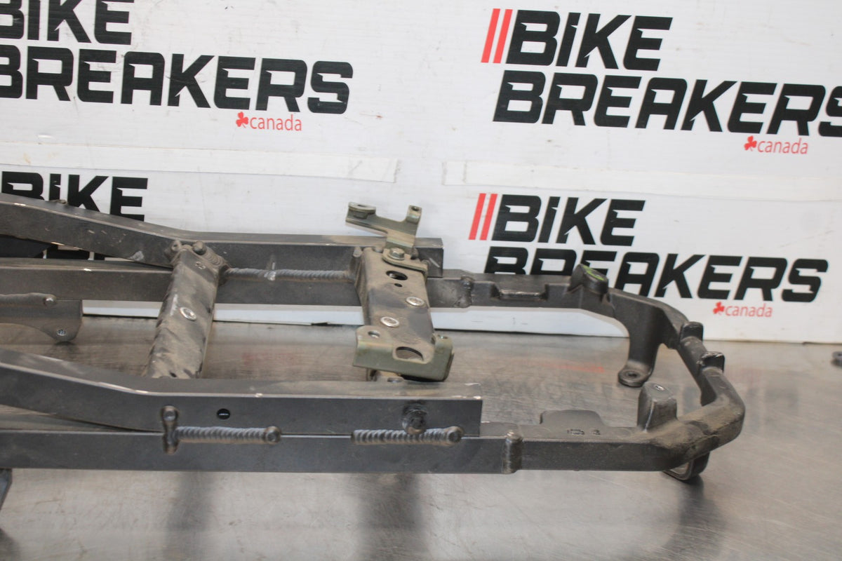 04-05 KAWASAKI NINJA ZX10R REAR SUBFRAME BACK SUB FRAME BB931