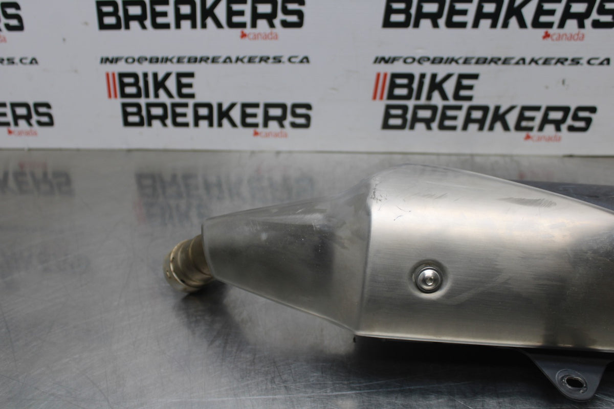 17-24 SUZUKI SV650 EXHAUST PIPE MUFFLER SLIP ON CAN SILENCER BB829
