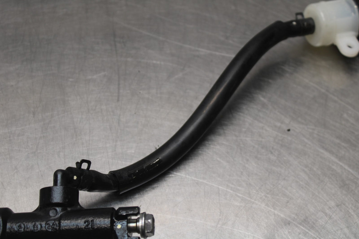 18-26 KAWASAKI Z400 REAR BACK BRAKE MASTER CYLINDER W RESERVOIR BB852
