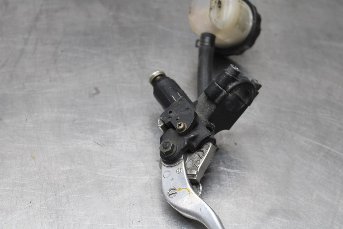 98 KAWASAKI NINJA ZX6 FRONT BRAKE MASTER CYLINDER w/ LEVER BB870