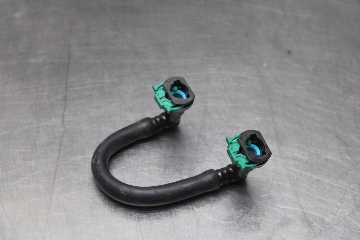 11-24 SUZUKI GSXR750 FUEL HOSE GAS LINE TUBE PIPE BB810