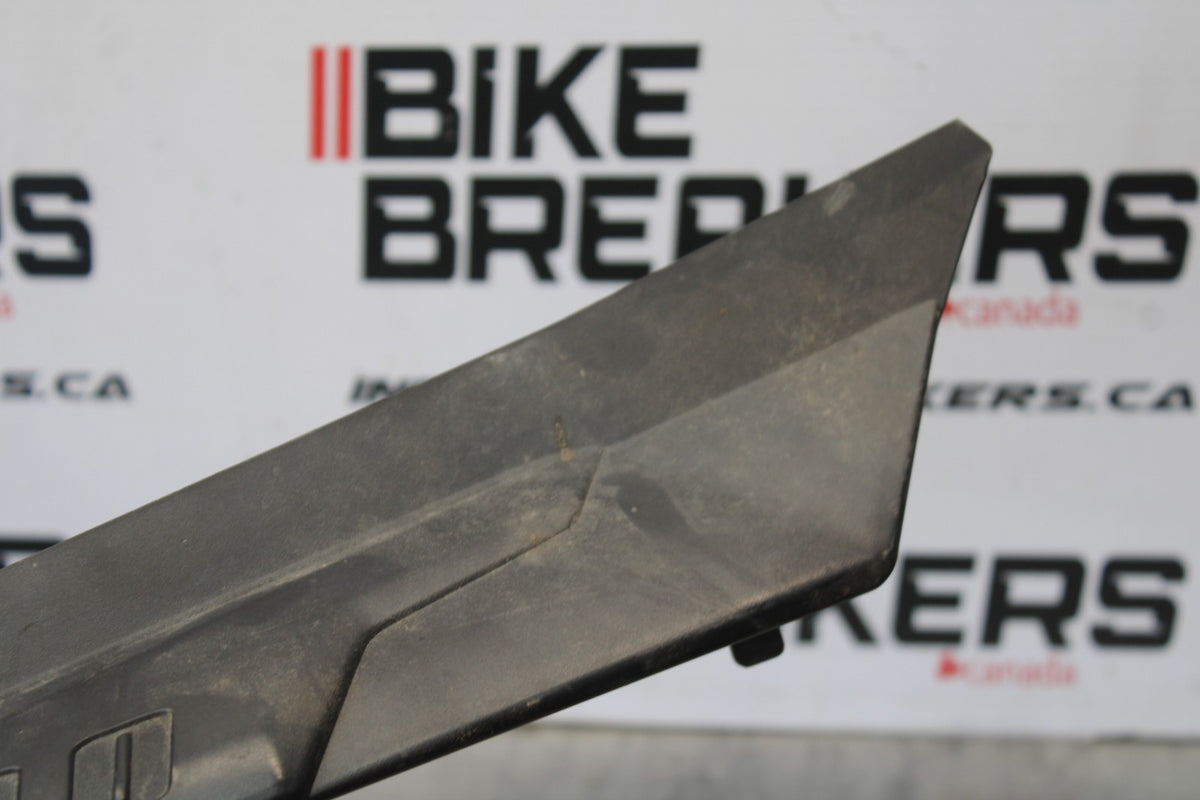 15 TRIUMPH TIGER 800 RIGHT LEFT GAS FUEL TANK PANELS COVERS TRIM SET COWLS BB873