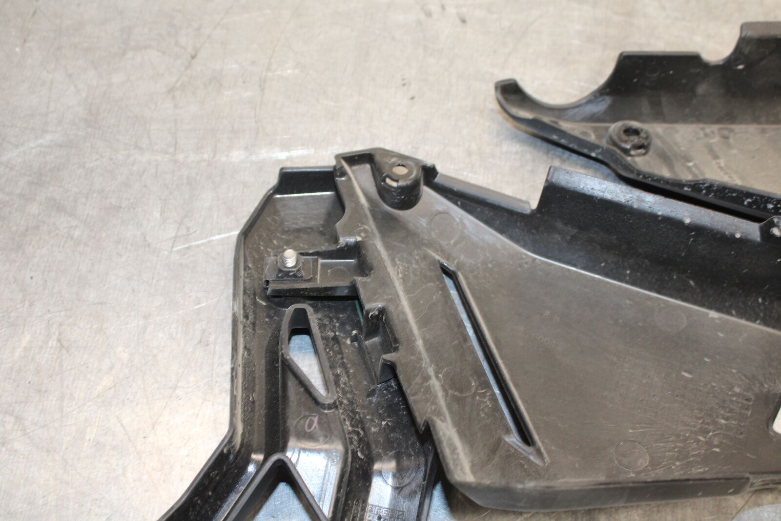 18-24 KAWASAKI NINJA 650 RIGHT LEFT FRAME SIDE COVERS COWLS PANELS TRIM BB725 