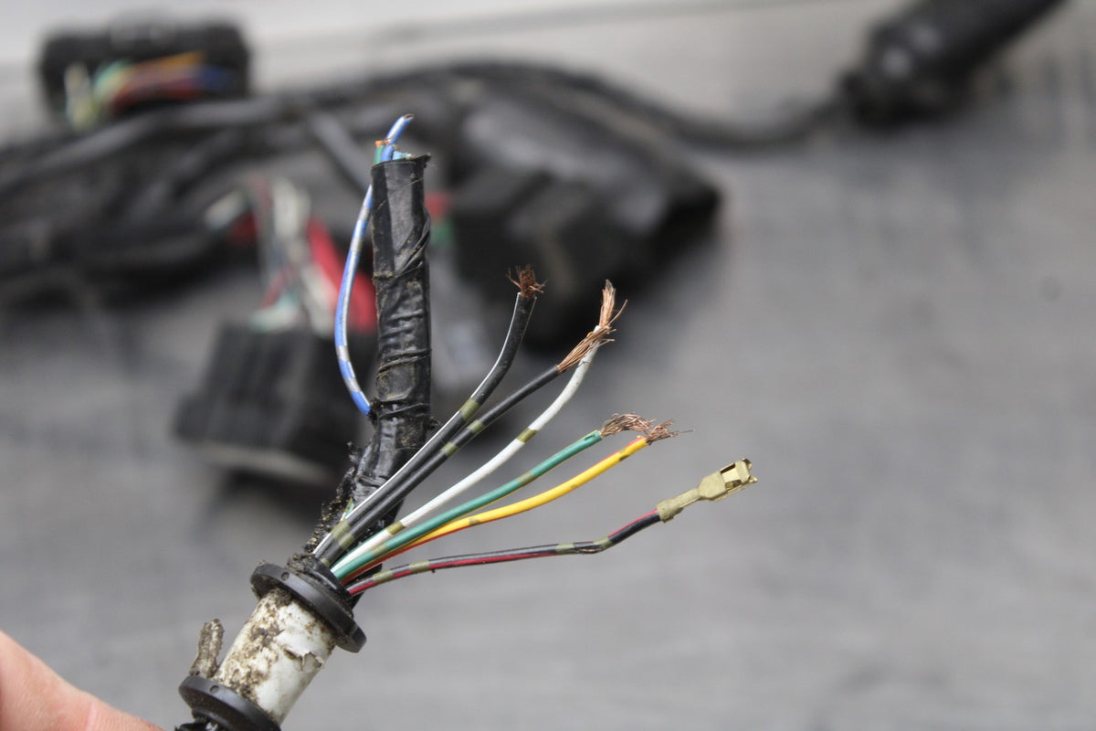 07 HONDA VTX1300R MAIN ENGINE WIRING HARNESS MOTOR WIRE LOOM BB825