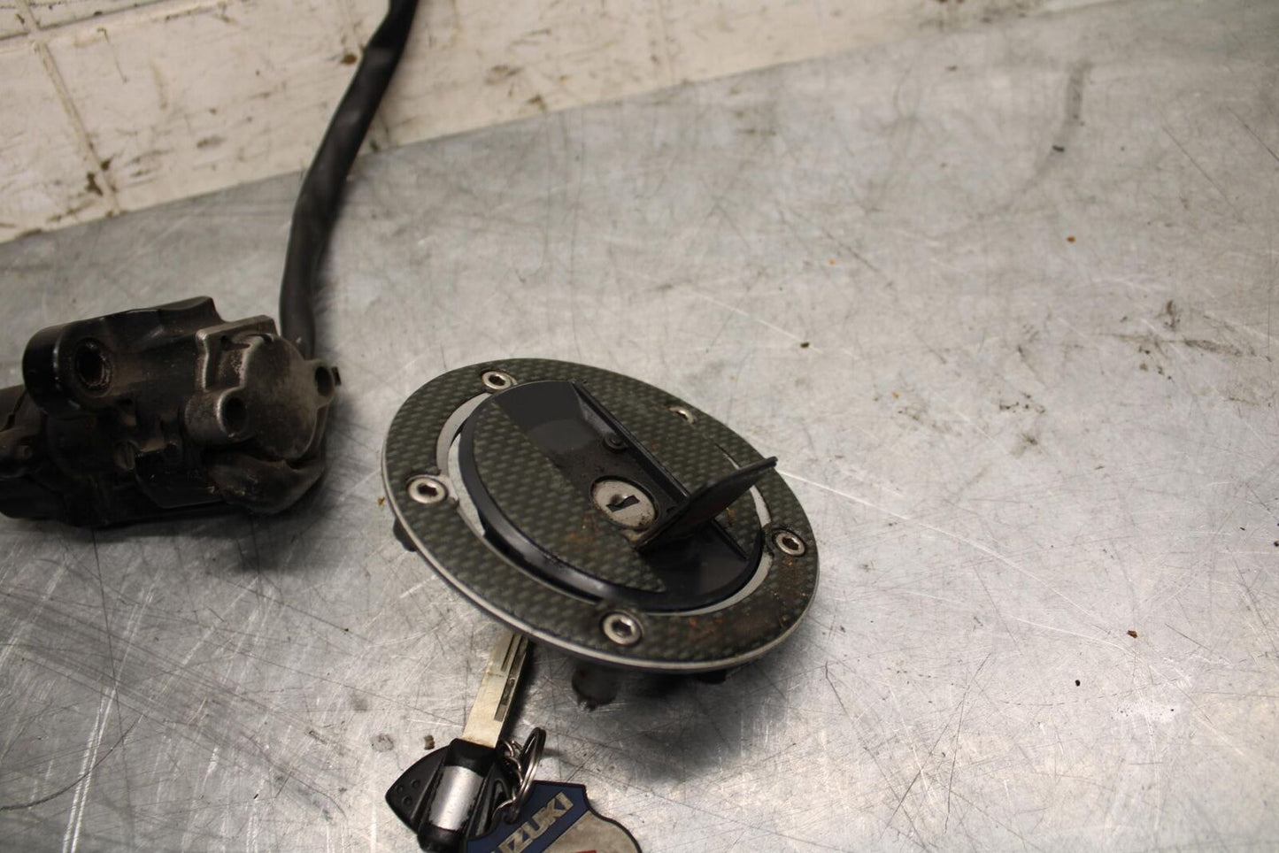 2008 Suzuki GSXR1000 IGNITION LOCK KEY SET W/ GAS CAP  BB519