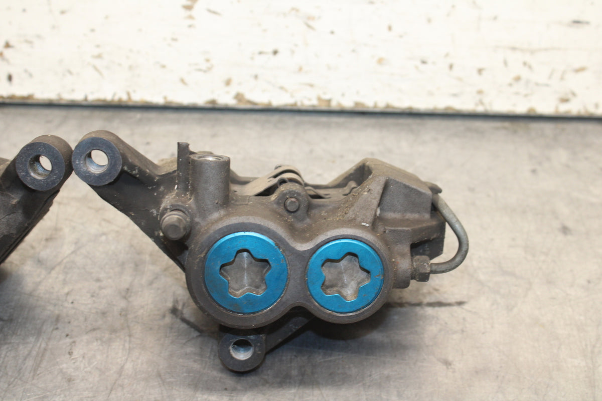 96-07 YAMAHA YZF600R RIGHT LEFT FRONT BRAKE CALIPER SET PAIR CALIPERS  BB746