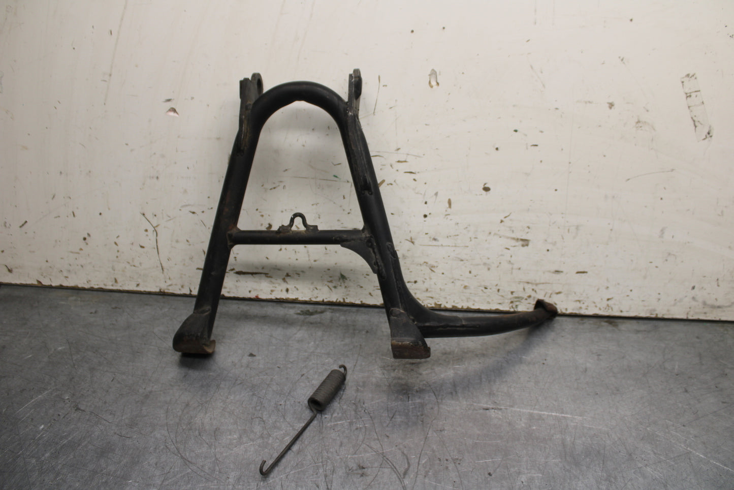 79-82 HONDA CB650 CENTER MAIN STAND BB107