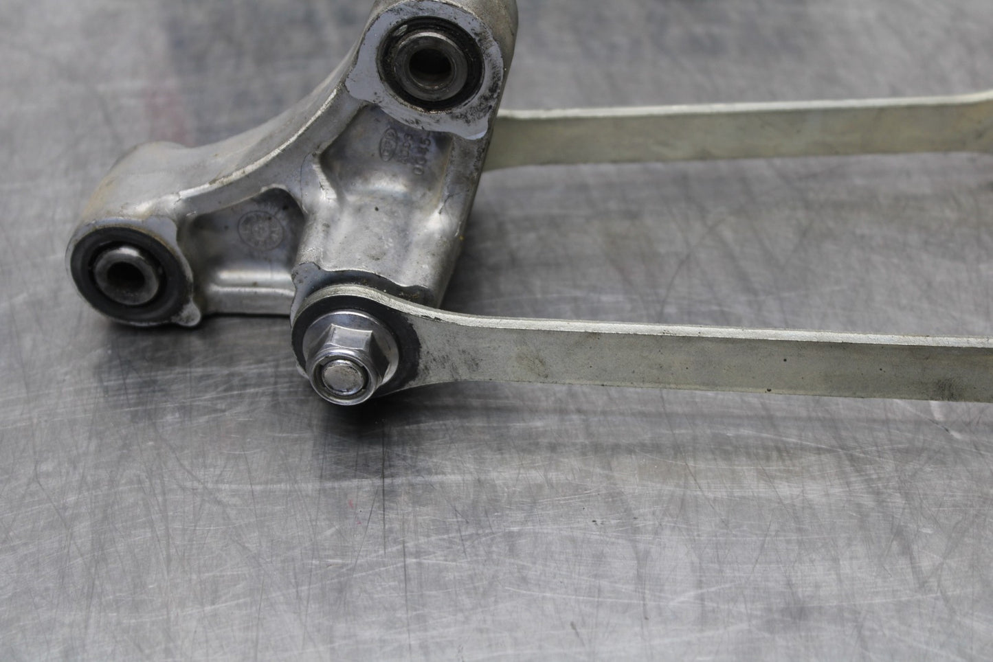 21-23 KAWASAKI NINJA ZX6R REAR DOGBONE SHOCK LINKAGE LINK BB179