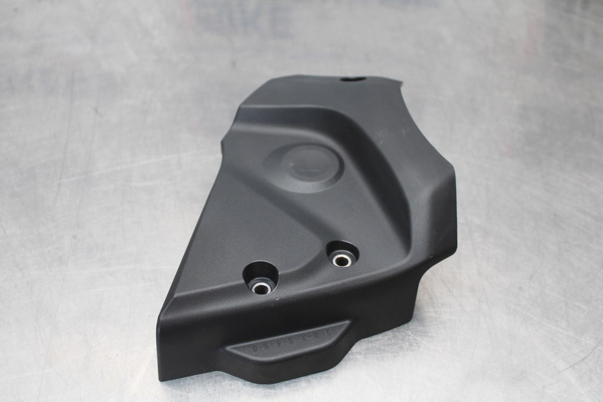 23-24 YAMAHA MT-07 ENGINE SPROCKET COVER BB194
