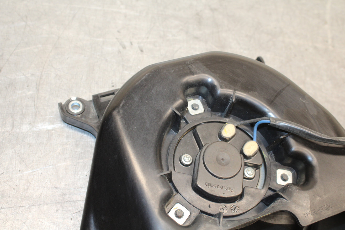 18-24 KAWASAKI NINJA 650 ENGINE RADIATOR COOLING FAN BB725