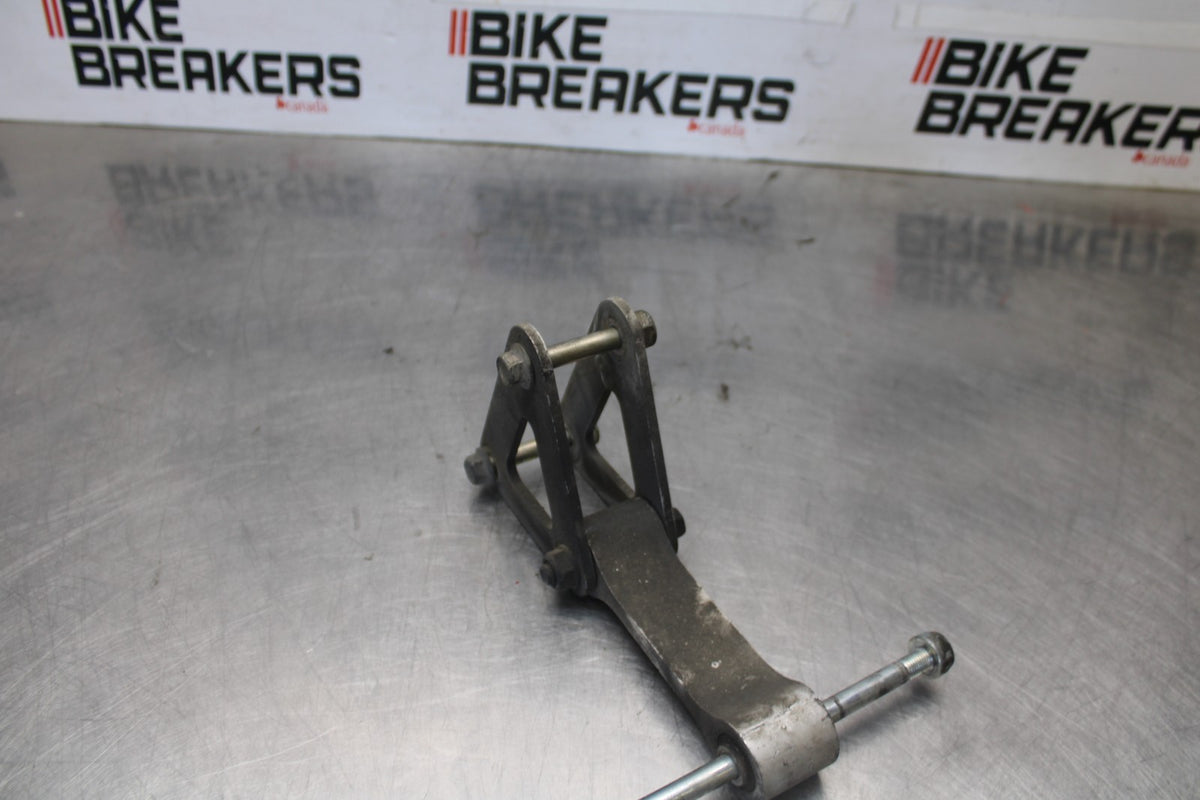 00-01 HONDA CBR929RR REAR DOGBONE SHOCK LINKAGE LINK BB925