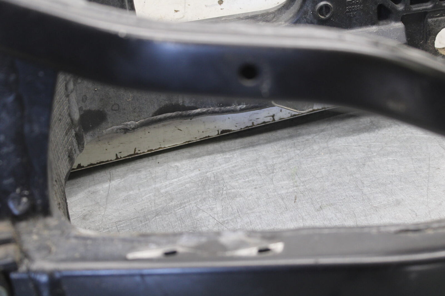 05-06 SUZUKI GSXR1000 REAR SWINGARM SUSPENSION SWING ARM 61000-41G00-YAP BB663