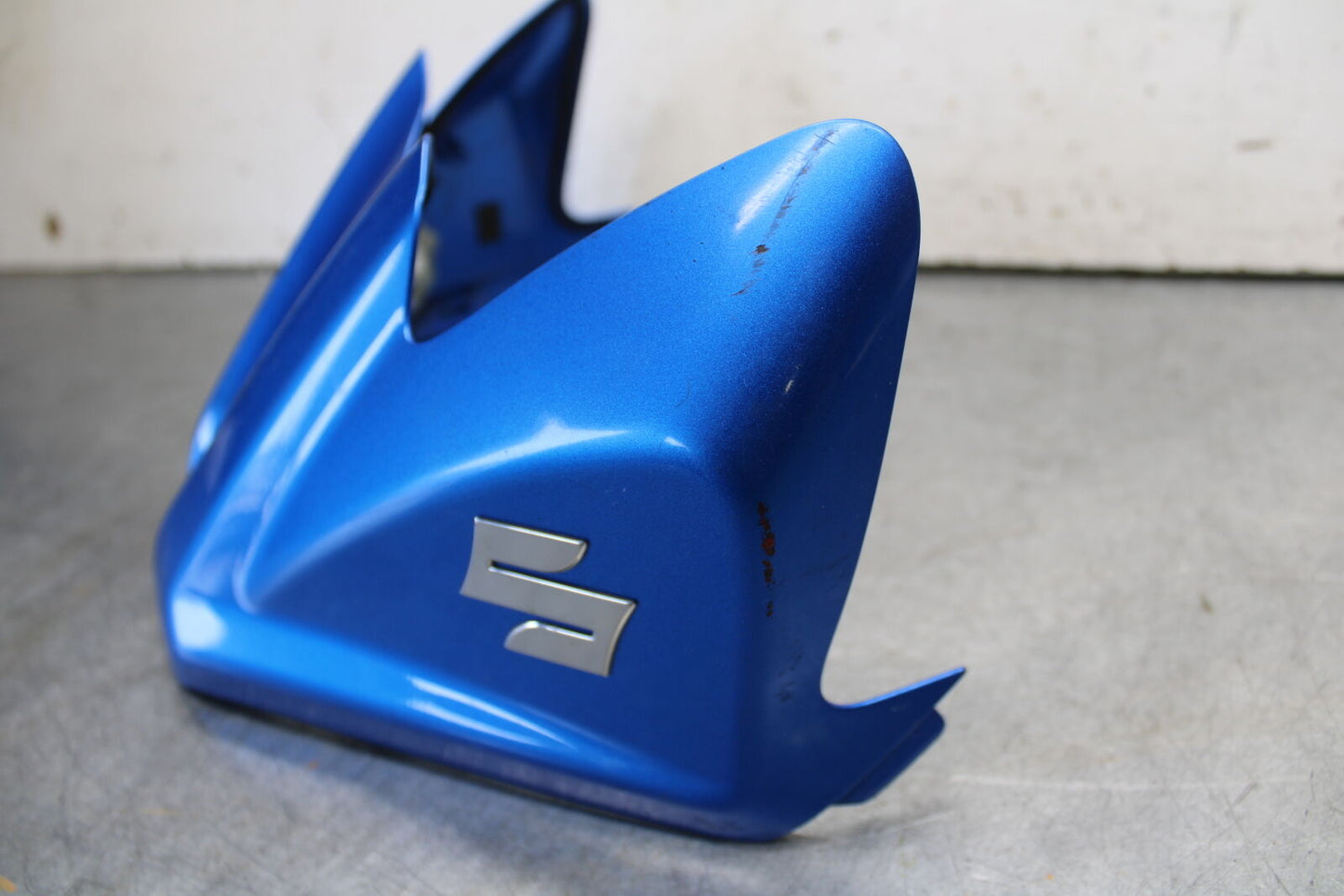 08-09 SUZUKI GSXR600 FRONT GAS TANK FUEL CELL FAIRING COWL COVER TRIM BB204