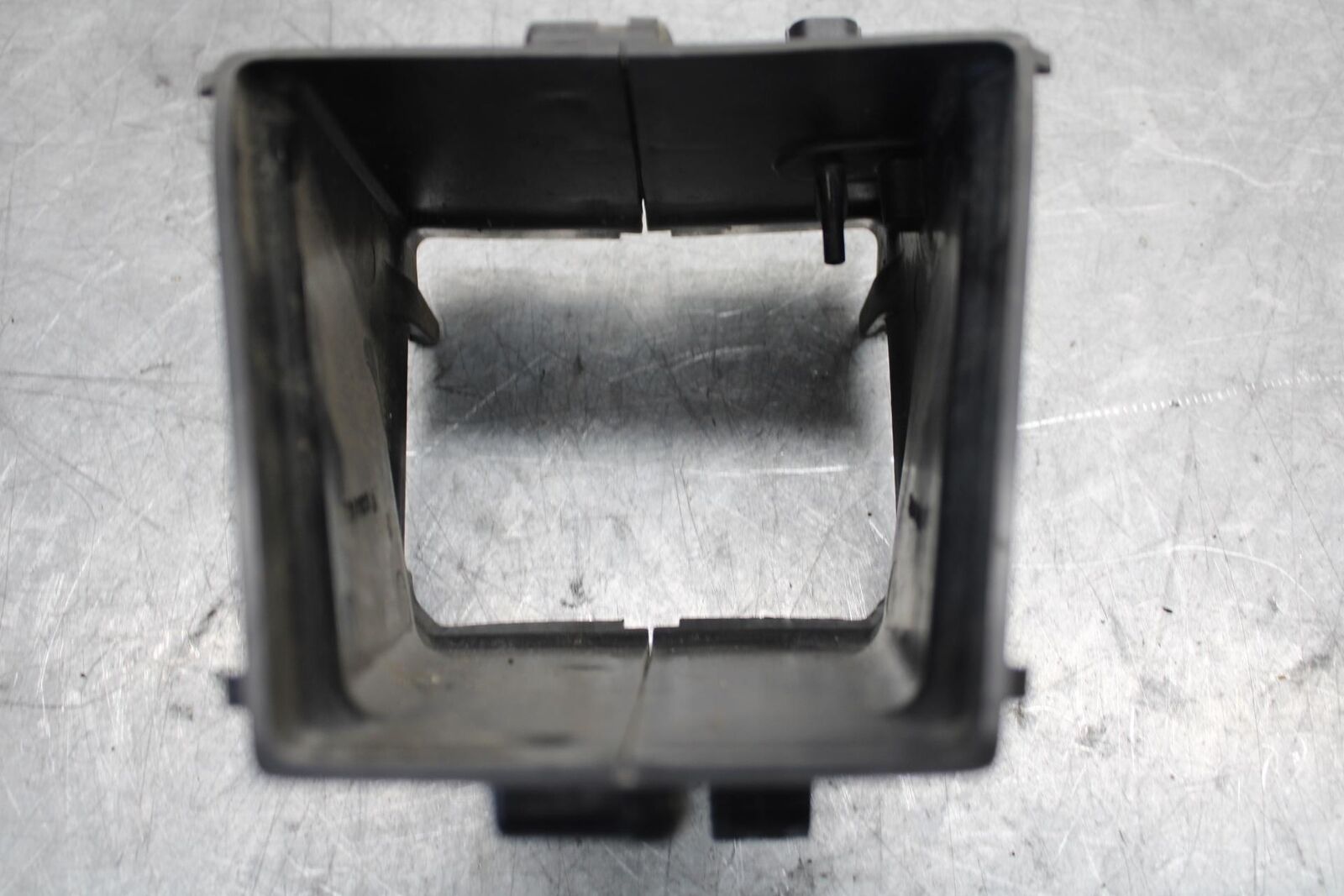 2006 07 Yamaha YZF R6 RAM AIR INTAKE TUBE DUCT BB423