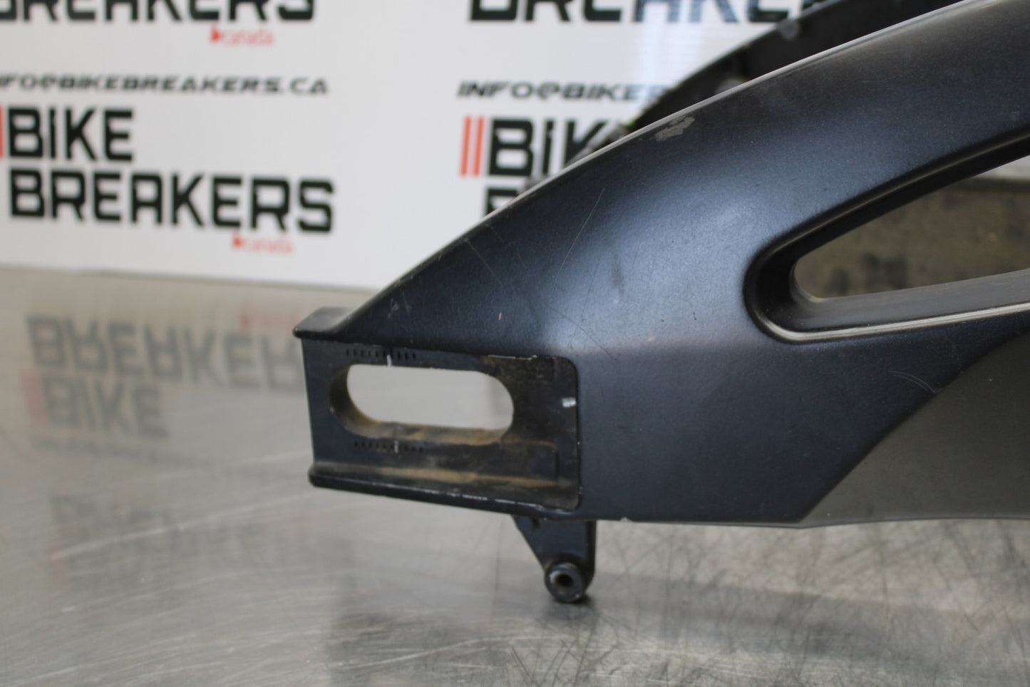 06-07 SUZUKI GSXR 600 REAR SWINGARM BACK SUSPENSION SWING ARM BB170