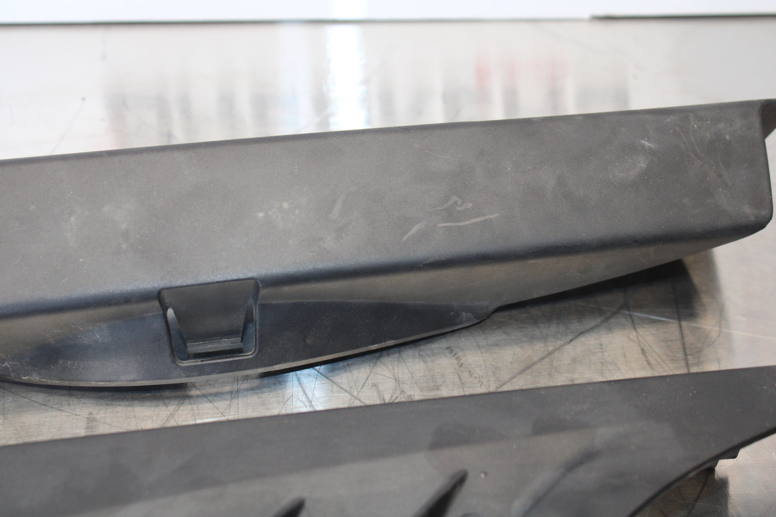 06-12 BMW F800ST REAR BACK DRIVE BELT GUARD COVER SHIELD BB144