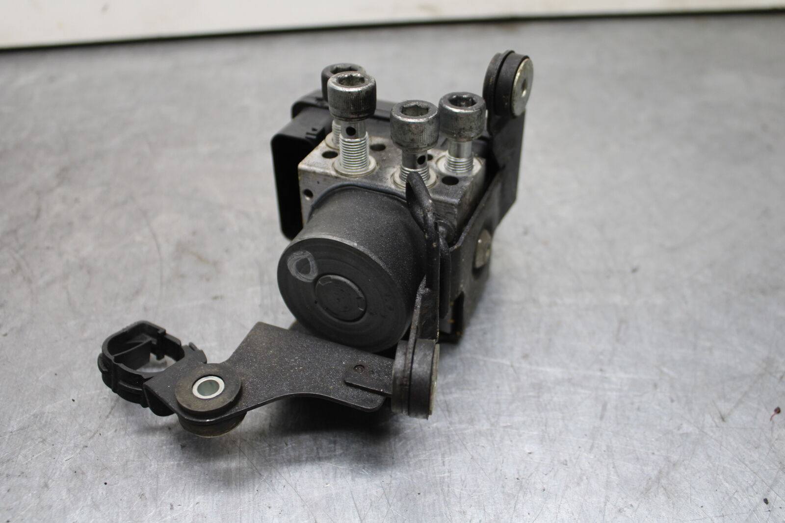 13-18 KAWASAKI NINJA ZX6R ABS PUMP UNIT MODULE BB118