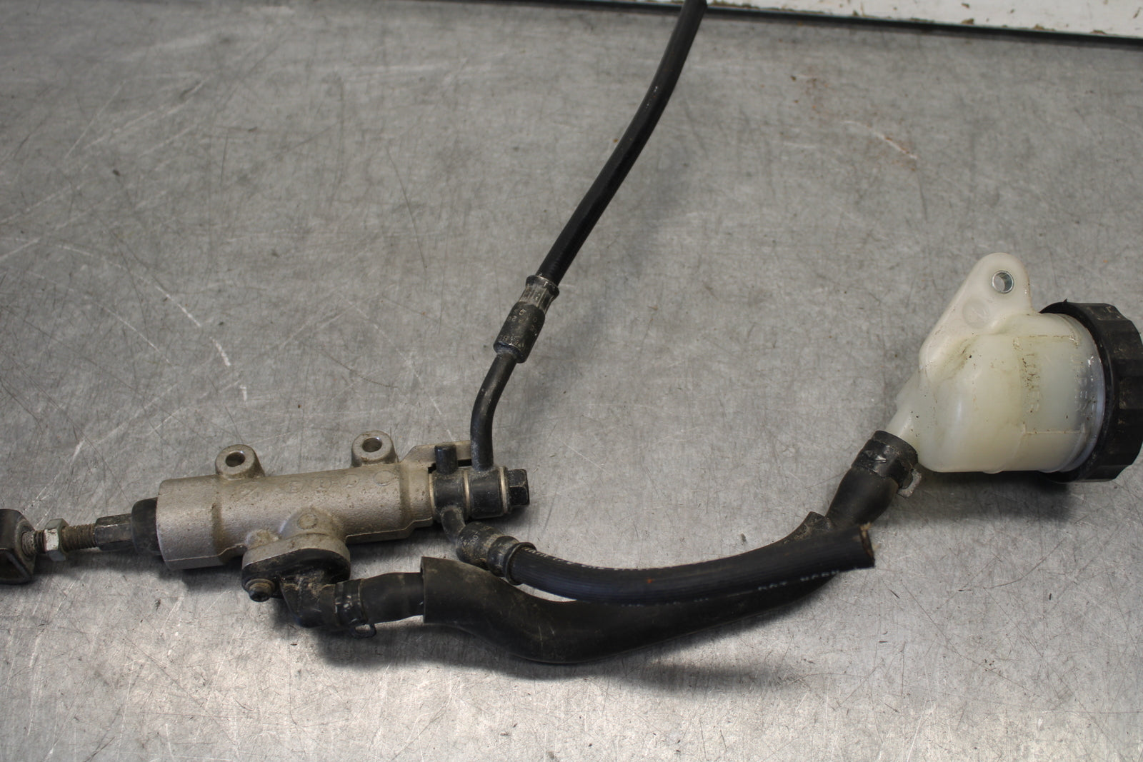 04-12 HONDA ST1300A REAR BACK BRAKE MASTER CYLINDER W RESERVOIR BB669
