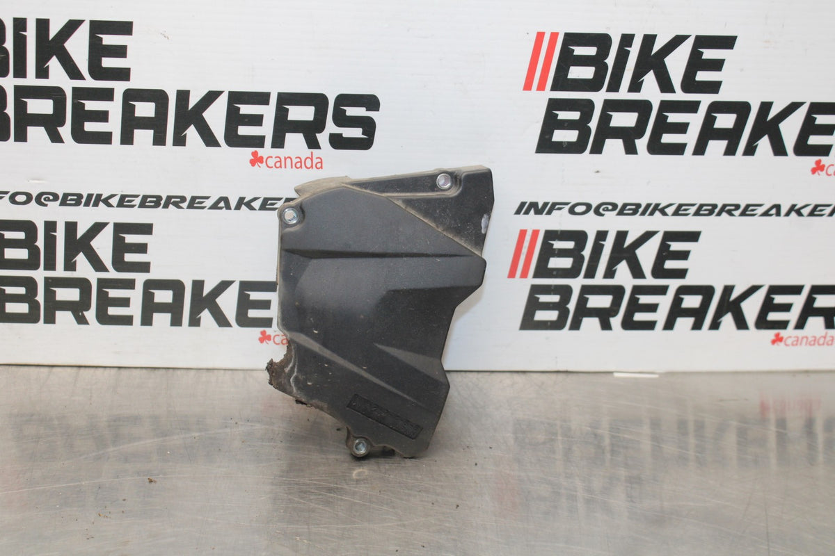 05 YAMAHA YZF R6 ENGINE SPROCKET COVER BB858
