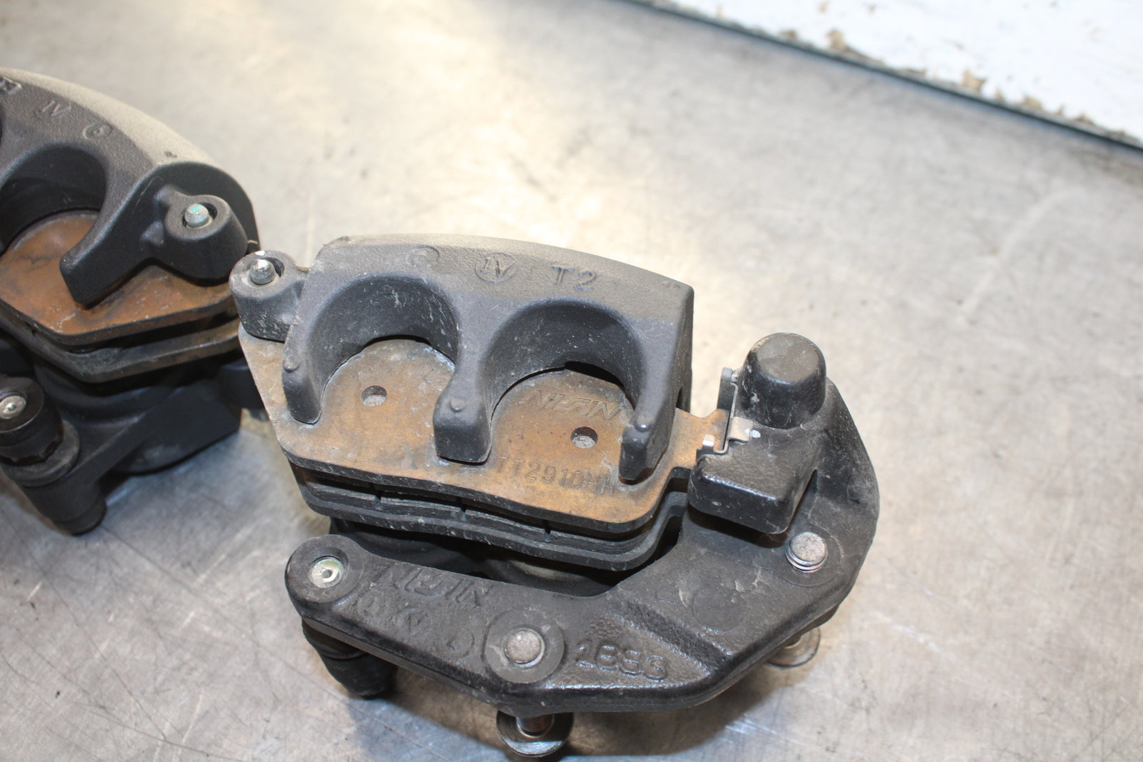 18-24 KAWASAKI NINJA 650 RIGHT LEFT FRONT BRAKE CALIPER SET PAIR CALIPERS BB725