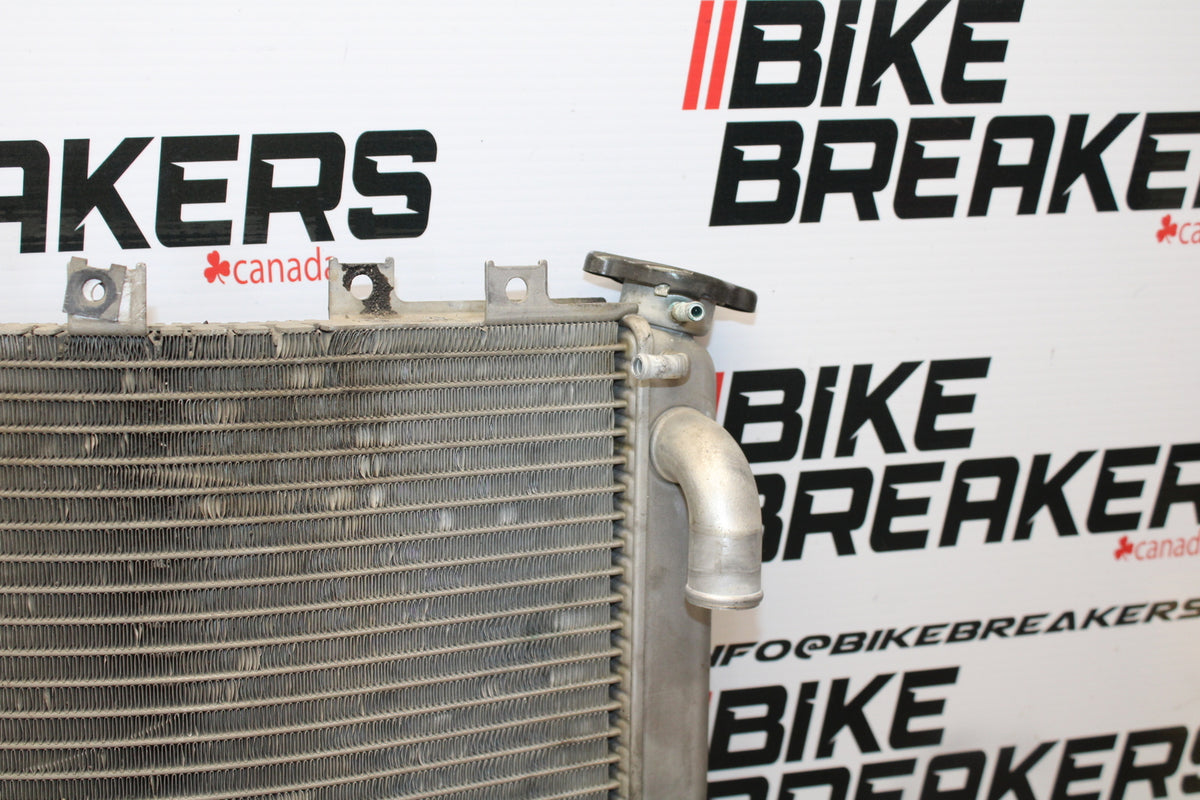 04-05 KAWASAKI NINJA ZX10R ENGINE RADIATOR MOTOR COOLER COOLING RADIATER BB163