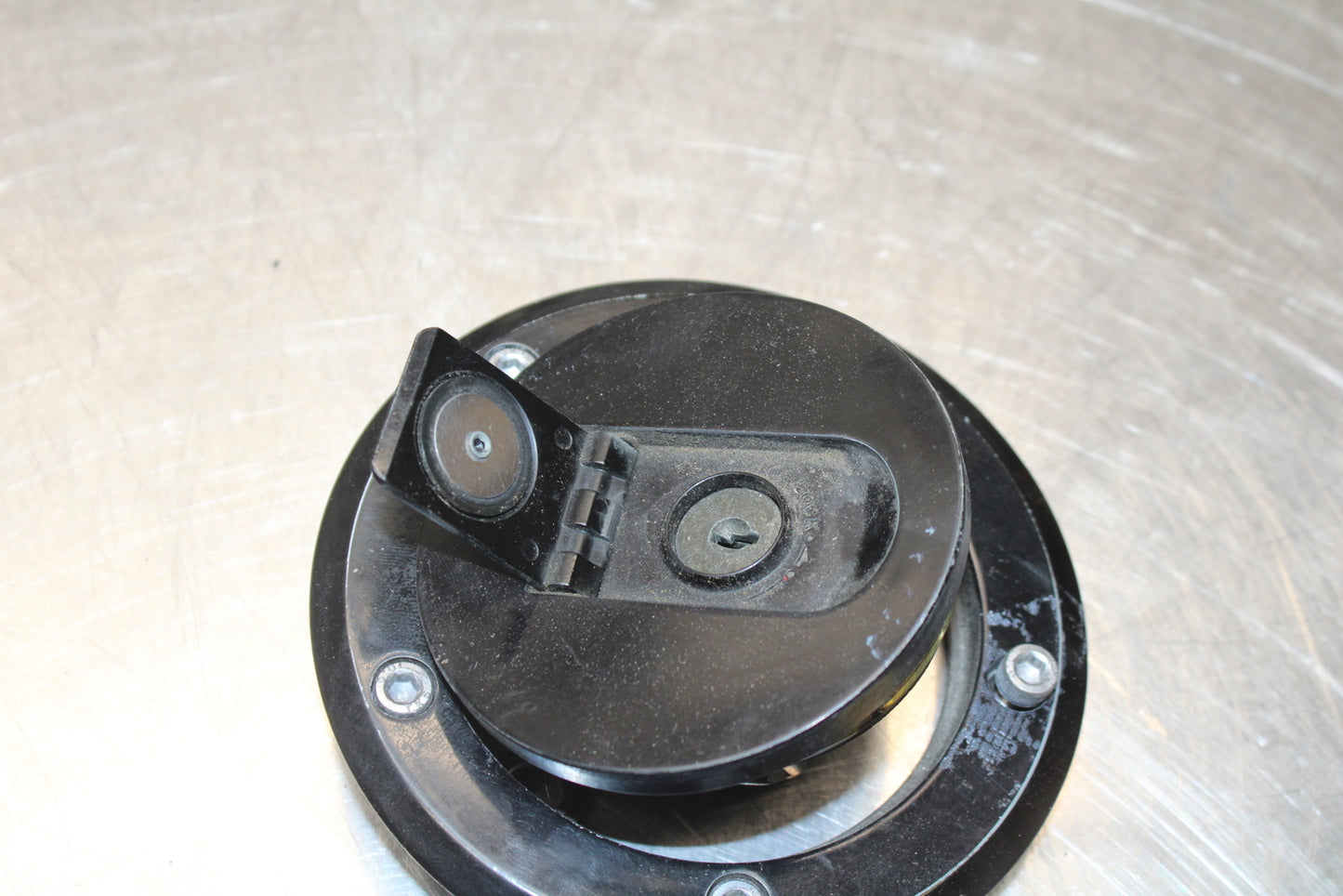 04-05 KAWASAKI NINJA ZX10R IGNITION LOCK KEY SET W/ GAS CAP AND SEAT LOCK BB163