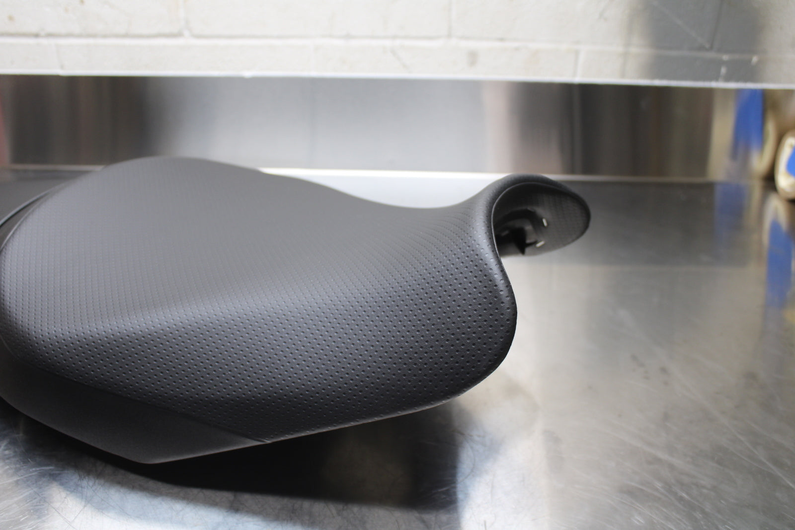 23-24 KAWASAKI NINJA ZX14R NEW!! FRONT REAR SEAT SADDLE BB141