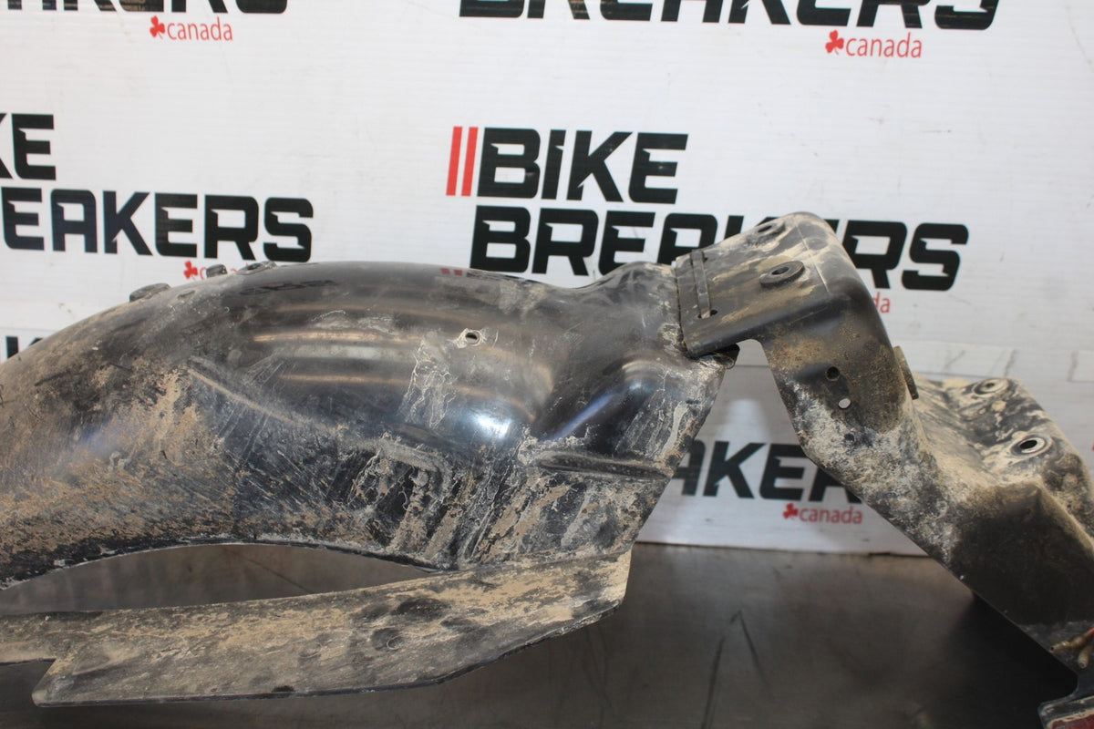 06 KAWASAKI KLR650 INNER REAR BACK FENDER MUD GUARD BB919