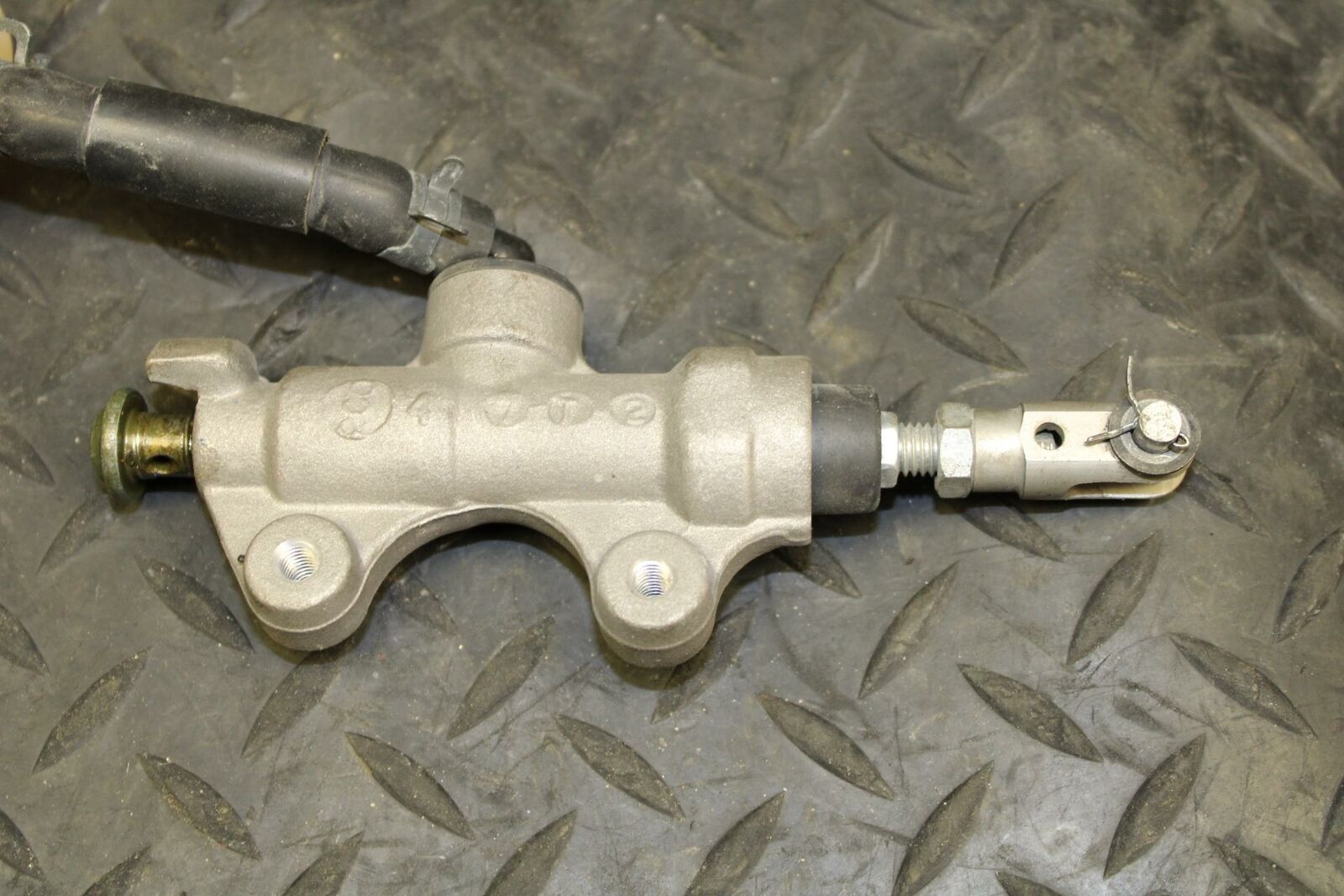 08-16 YAMAHA YZF R6 R6R 2C0 REAR BACK BRAKE MASTER CYLINDER W RESERVOIR BB178