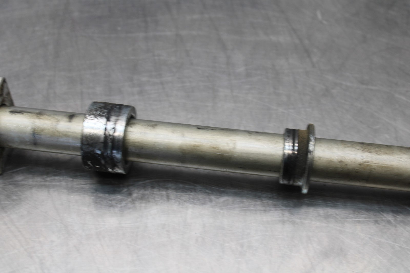 21-23 KAWASAKI NINJA ZX6R REAR AXLE BACK WHEEL RIM PIVOT BOLT AXEL BB179