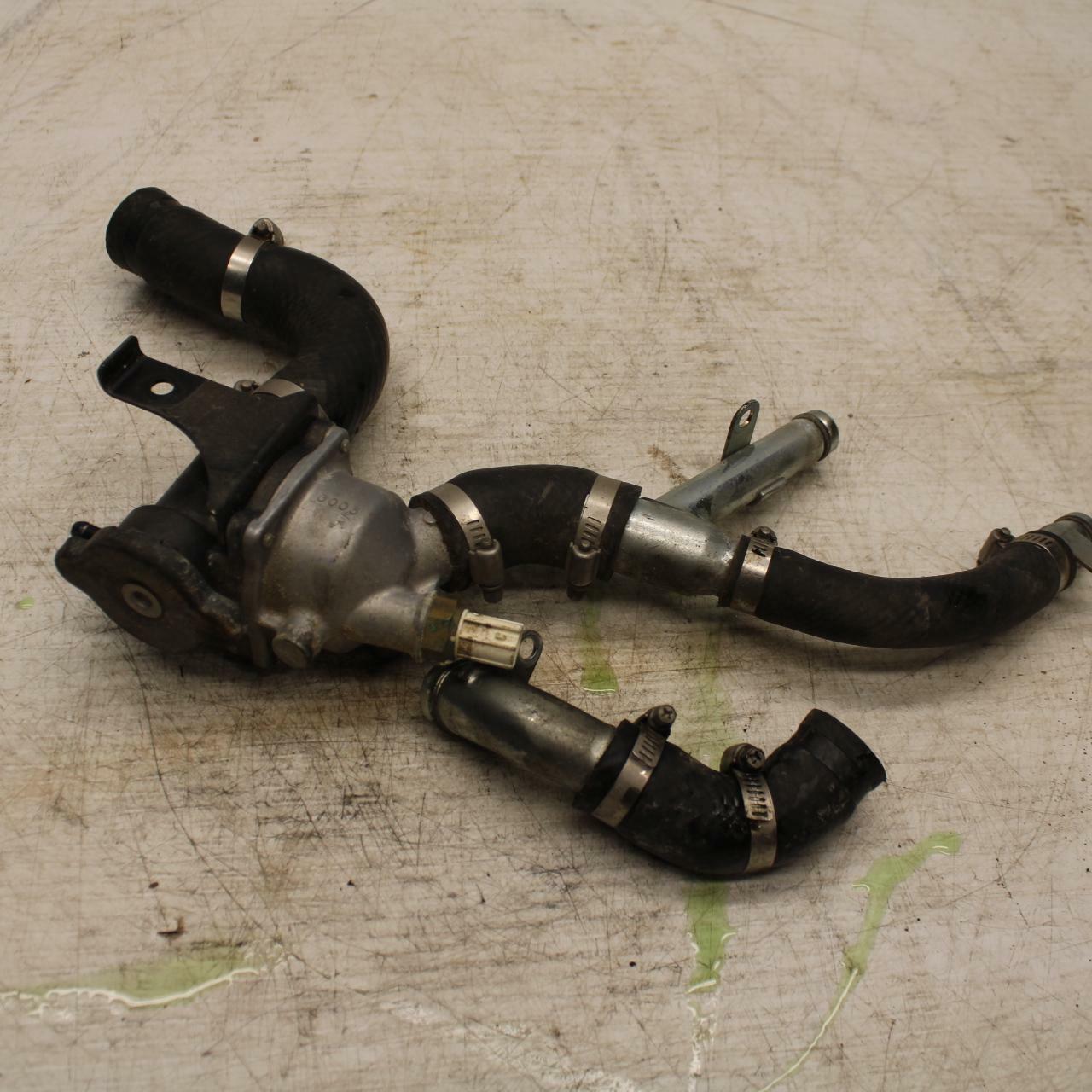06-21 KAWASAKI VULCAN 900 THERMOSTAT W HOUSING ASSEMBLY BB363