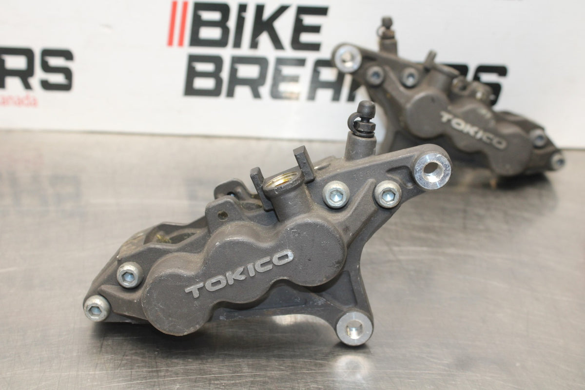 00-02 KAWASAKI NINJA ZX6R RIGHT LEFT FRONT BRAKE CALIPER SET PAIR CALIPERS BB750