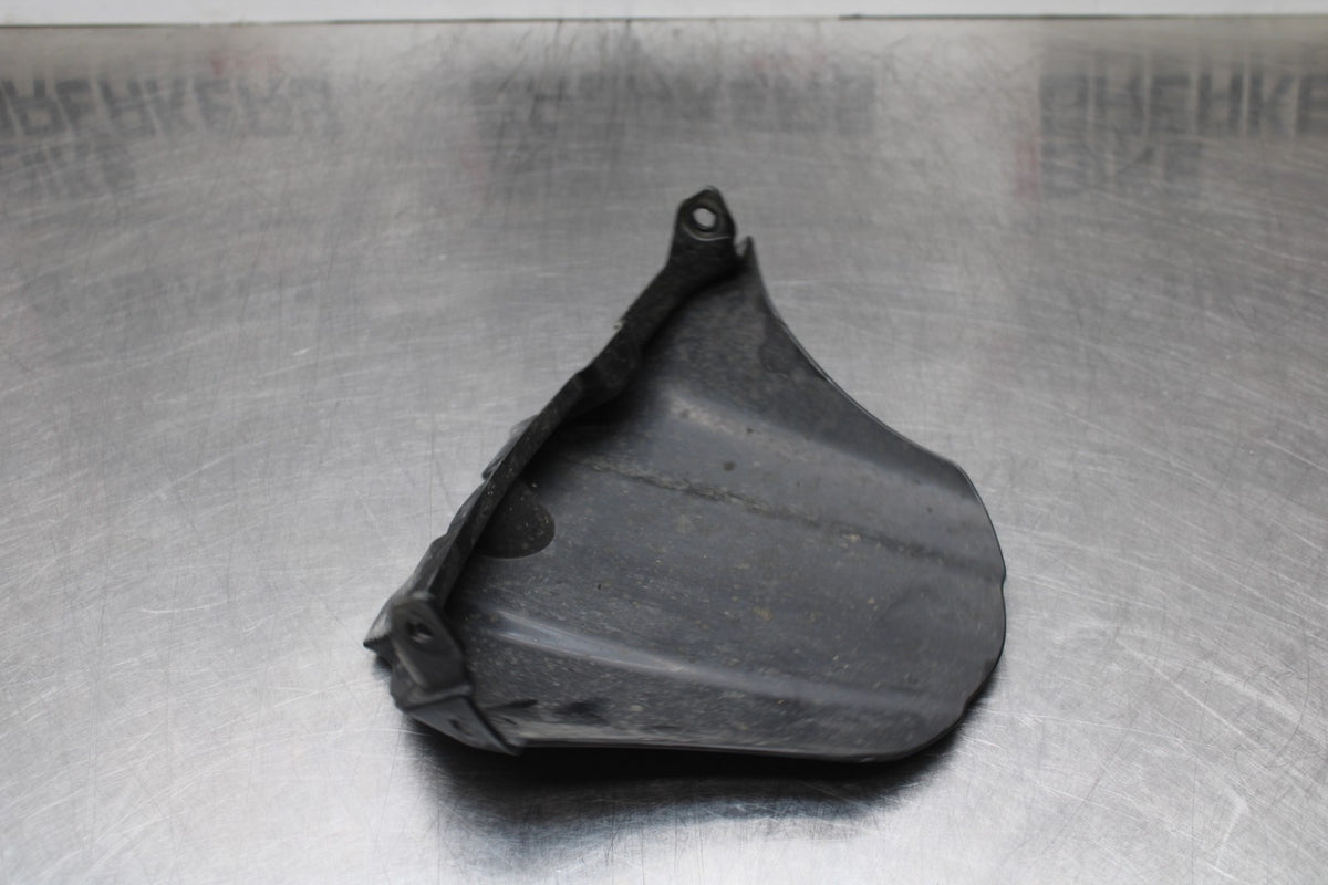 07 SUZUKI GSXR1000 REAR BACK WHEEL TIRE HUGGER FENDER BB770