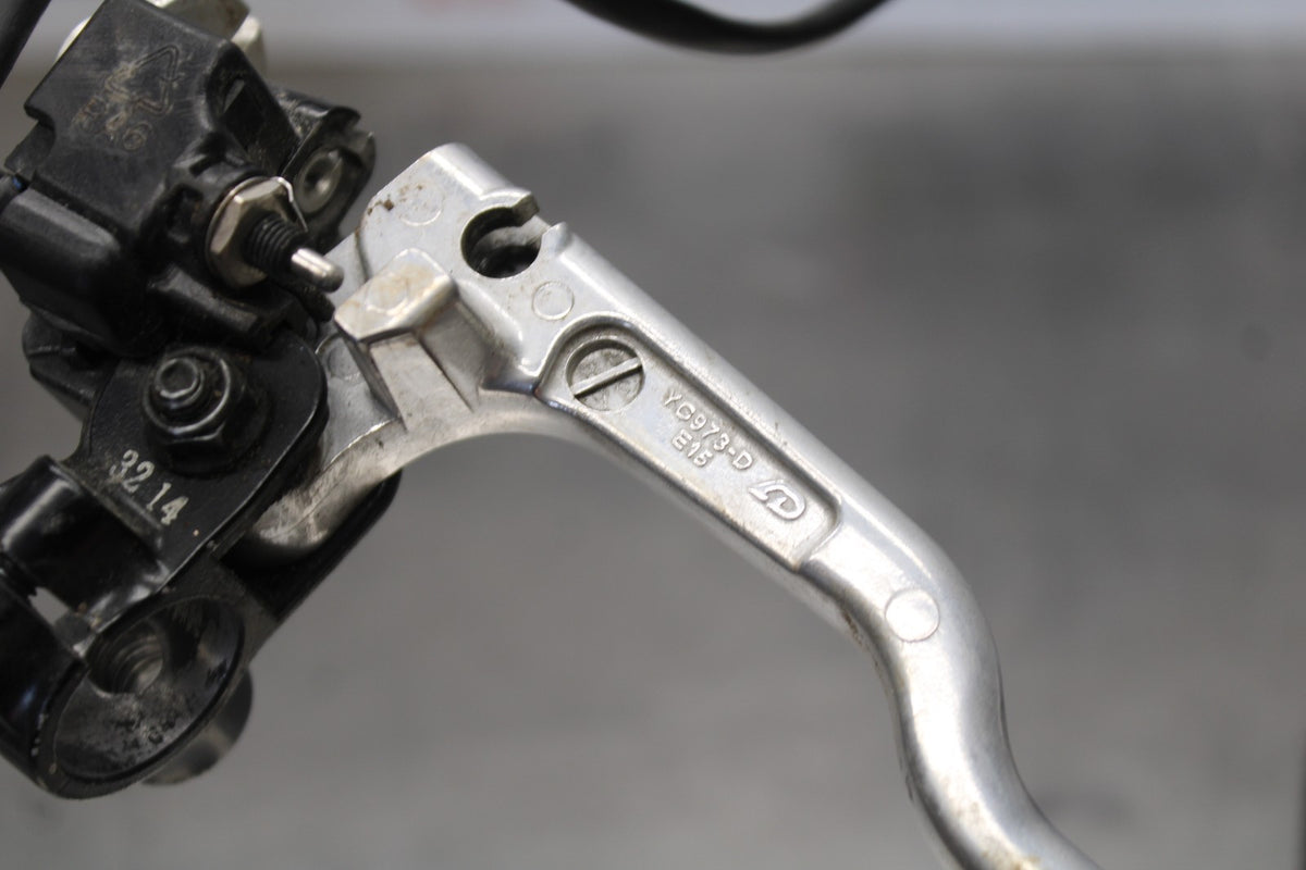 24 APRILIA TUONO V4 1100 FACTORY ABS CLUTCH PERCH MOUNT WITH LEVER  BB887