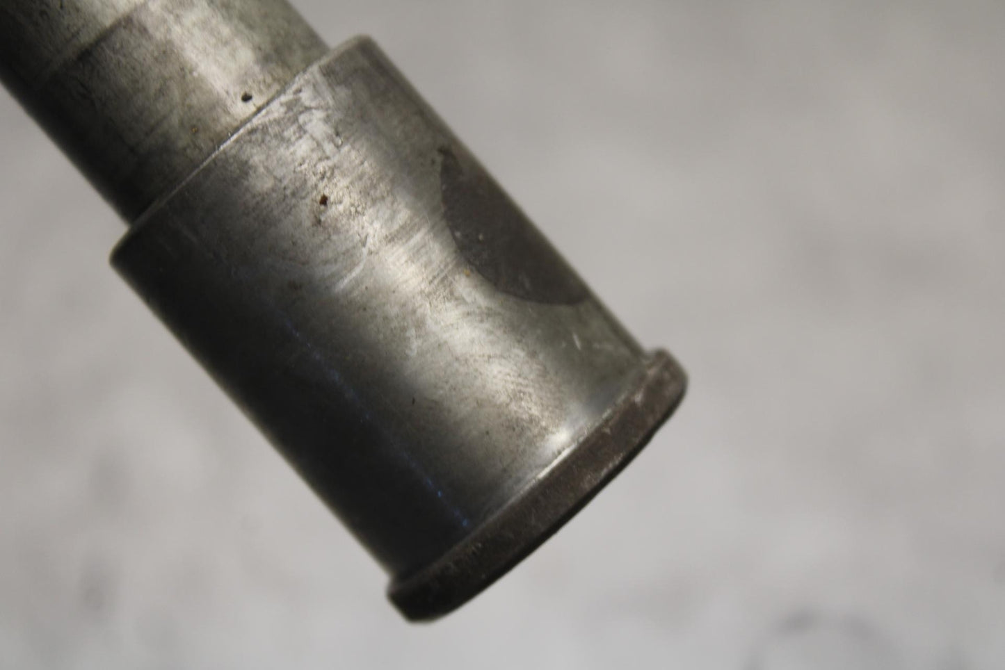 03 KAWASAKI NINJA ZX6RR ZX600K FRONT WHEEL RIM AXLE PIVOT BOLT BB105