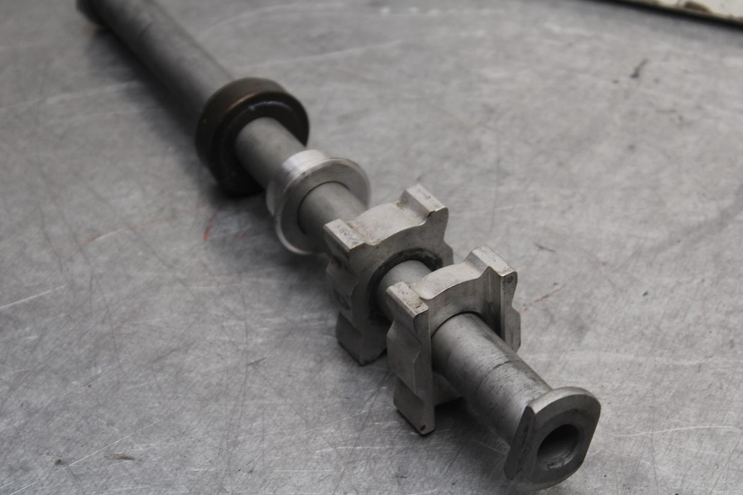 20-23 APRILIA RS660 REAR AXLE BACK WHEEL RIM PIVOT BOLT AXEL BB643