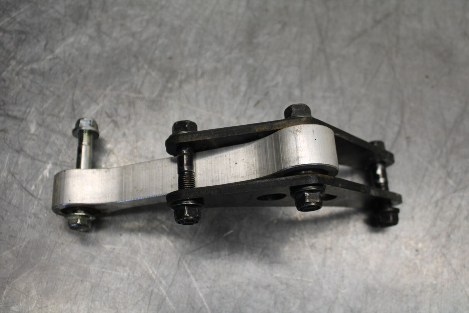 22-24 YAMAHA XSR900 REAR DOGBONE SHOCK LINKAGE LINK BB710