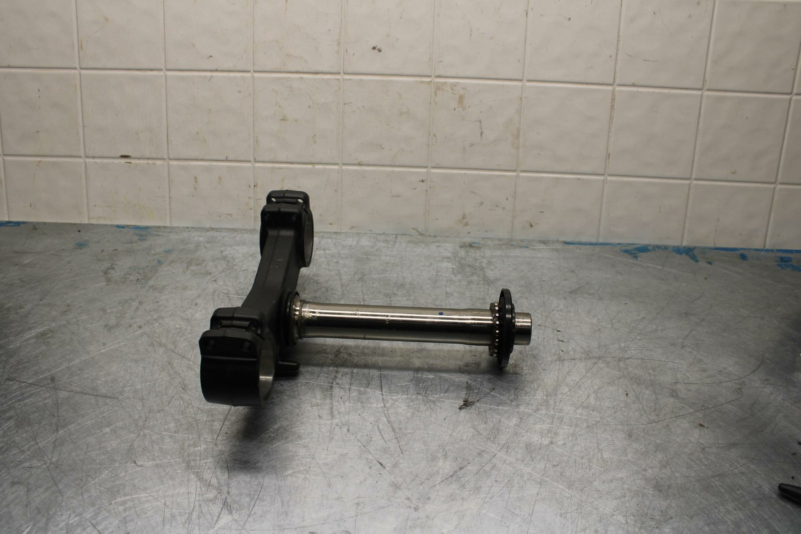 10-13 KAWASAKI Z1000 FRONT FORKS CLAMP LOWER TRIPLE TREE STEM BB421