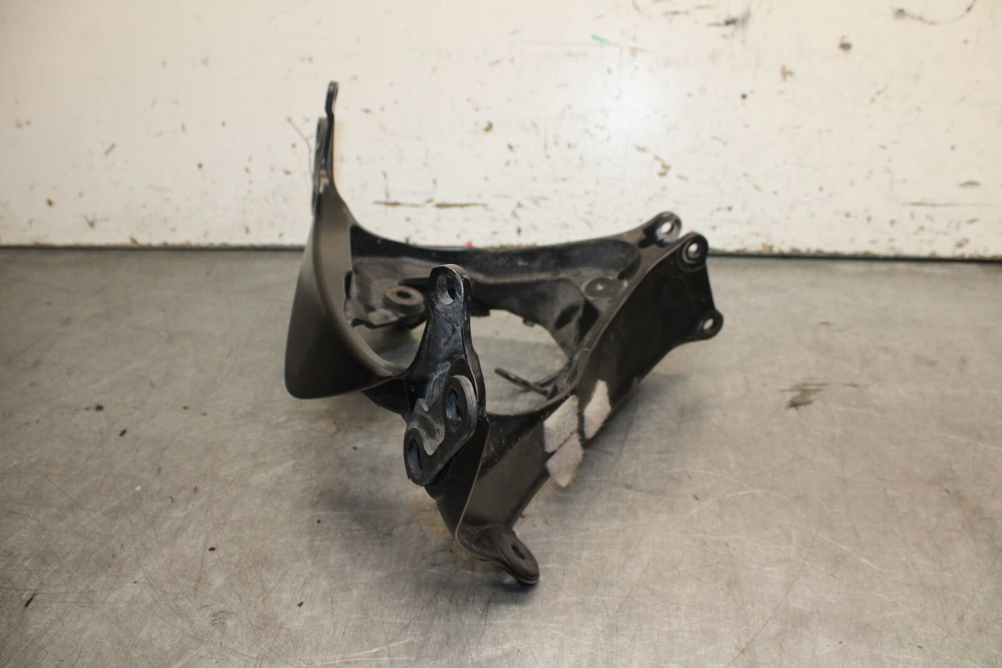 08-09 SUZUKI GSXR600 UPPER FAIRING MIRROR GAUGES STAY BRACKET BB728