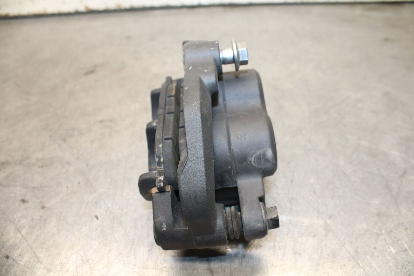 17-24 YAMAHA BOLT XVS950 LEFT FRONT BRAKE CALIPER BB729