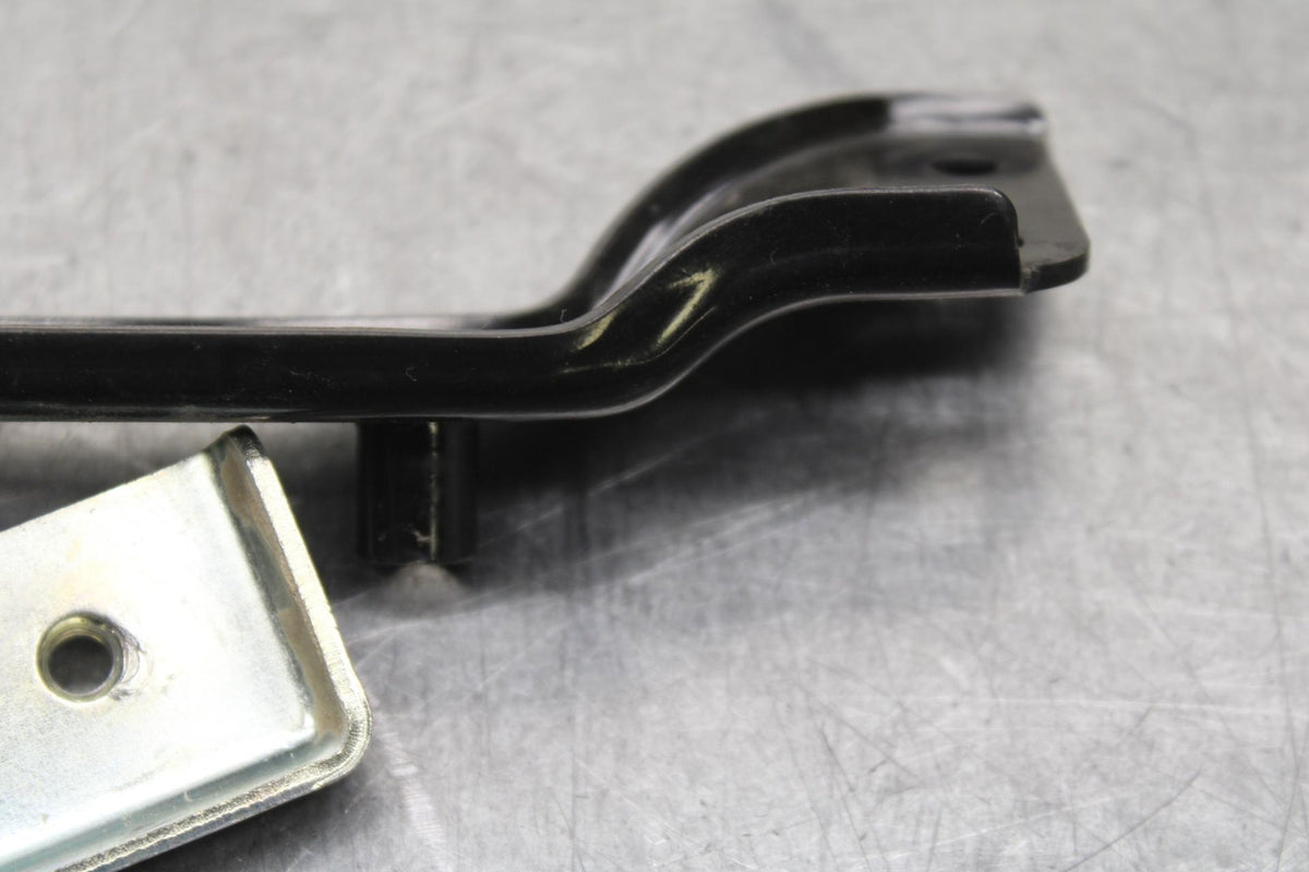 23-24 KAWASAKI NINJA ZX4R GAS TANK FUEL CELL PETROL RESERVOIR BRACKET  BB638