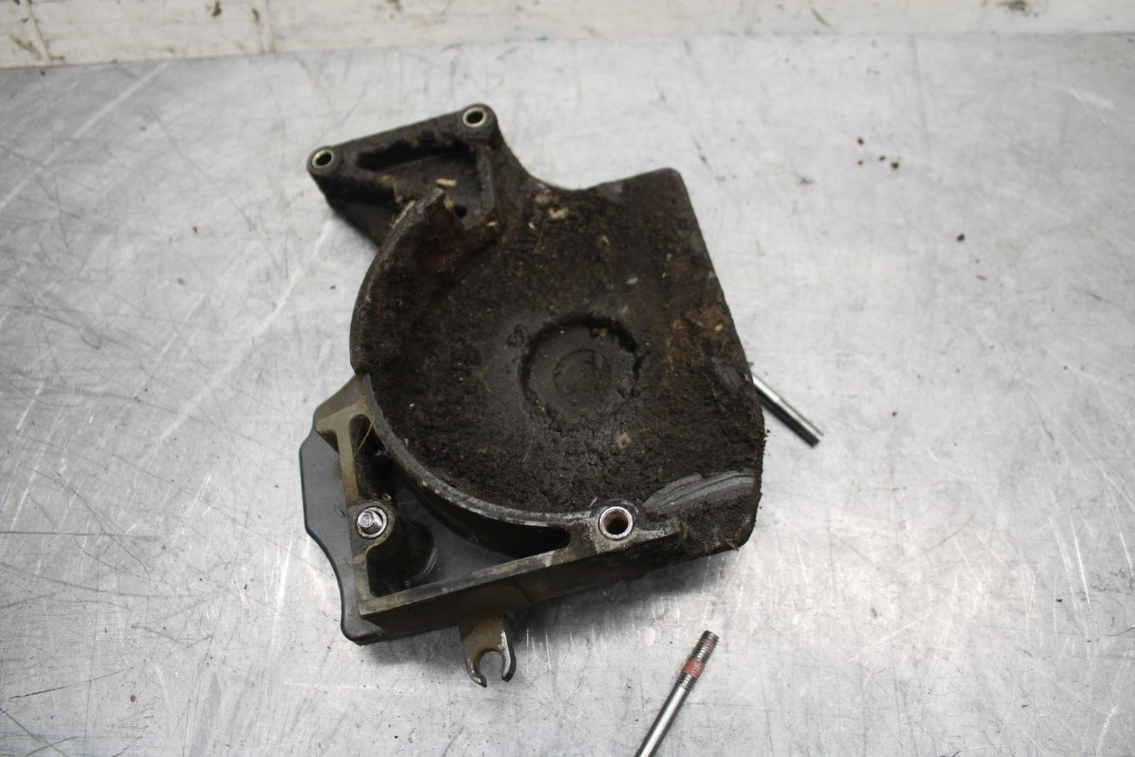 00-01 KAWASAKI ZZR600 ENGINE SPROCKET COVER BB31