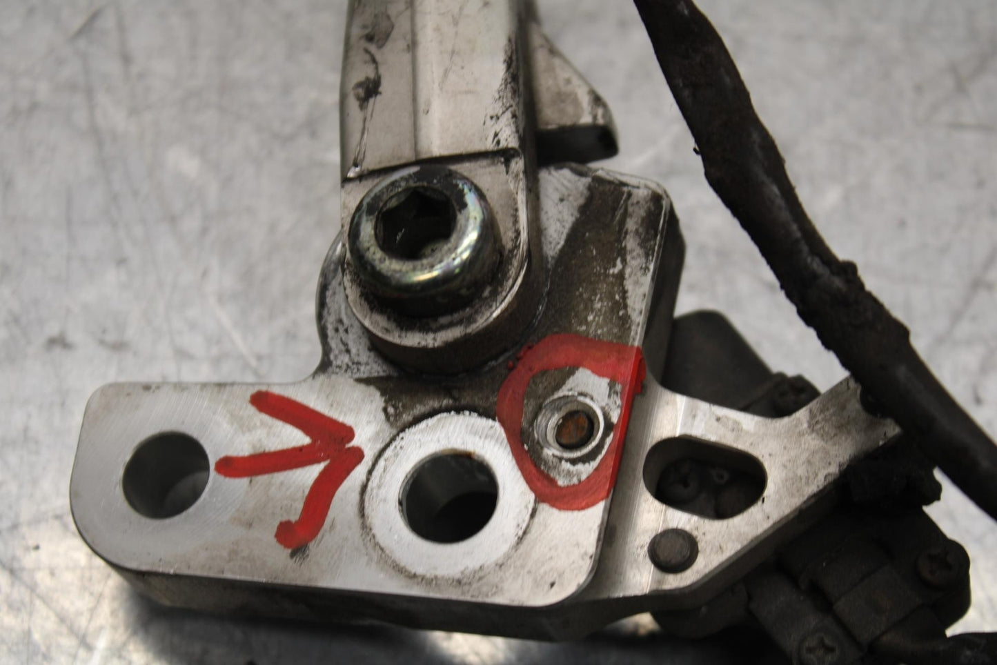 2009 Triumph Daytona 675 KICKSTAND SIDE KICK STAND T2082011 BB584