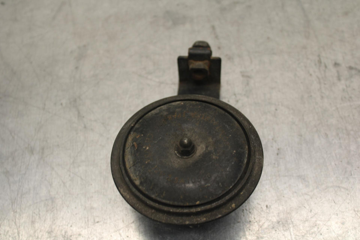 84-86 KAWASAKI GPZ900 HORN SIGNAL BB84