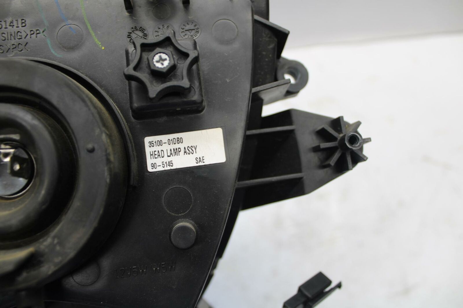 04-09 SUZUKI GS500F FRONT HEADLIGHT HEAD LIGHT LAMP 35100-01DB0-999 BB261