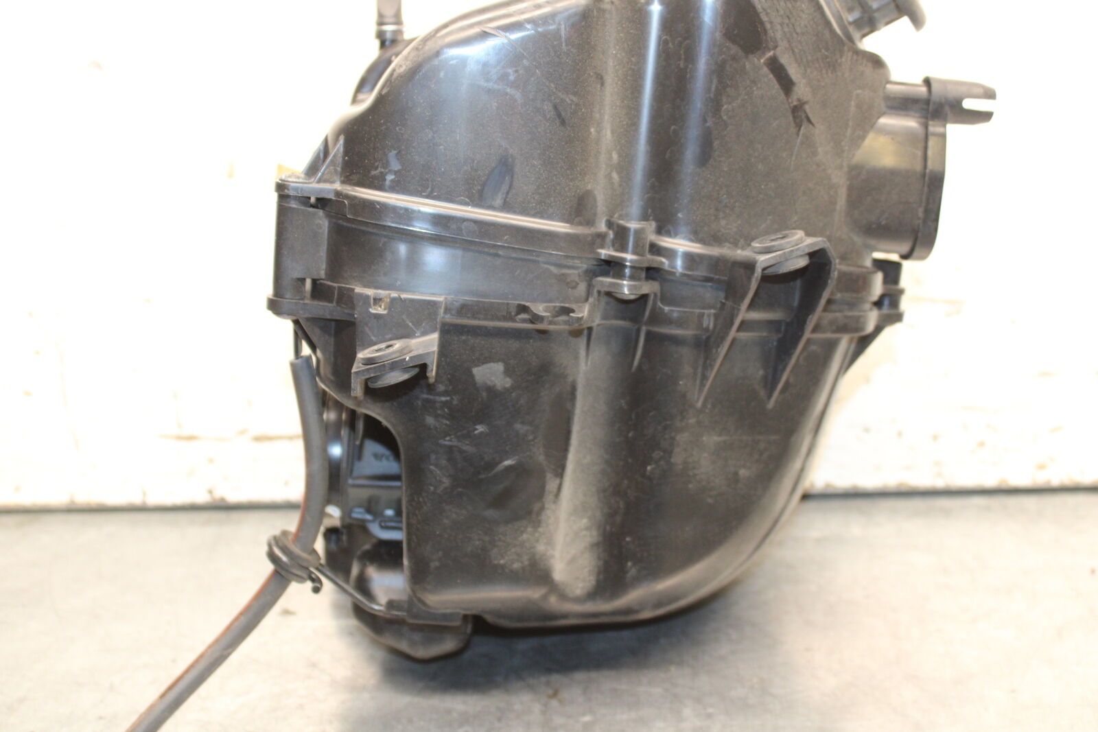 15-16 HONDA CB300F AIRBOX AIR INTAKE FILTER BOX BB740