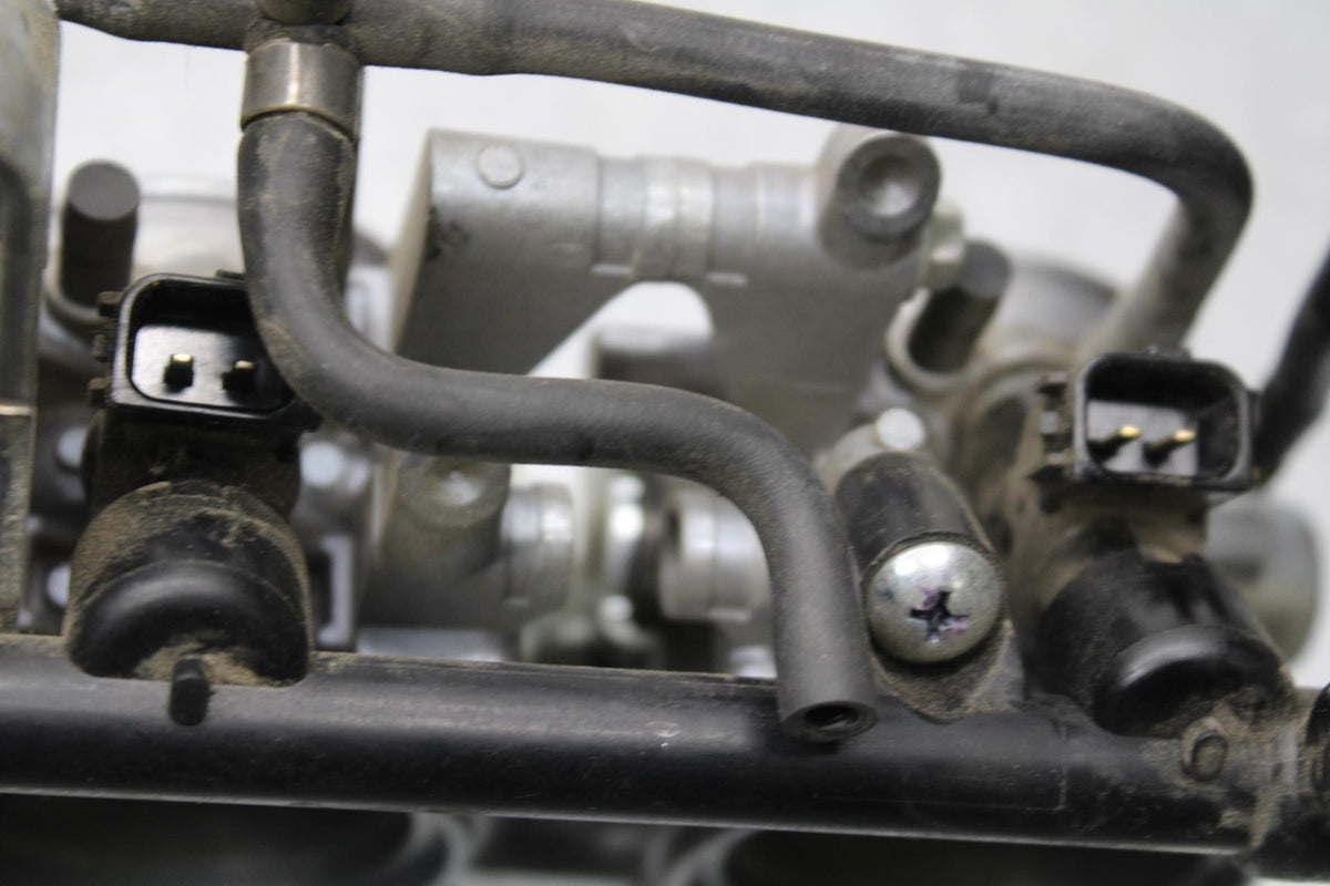 2012 Triumph Daytona 675R MAIN FUEL INJECTORS / THROTTLE BODIES BB589