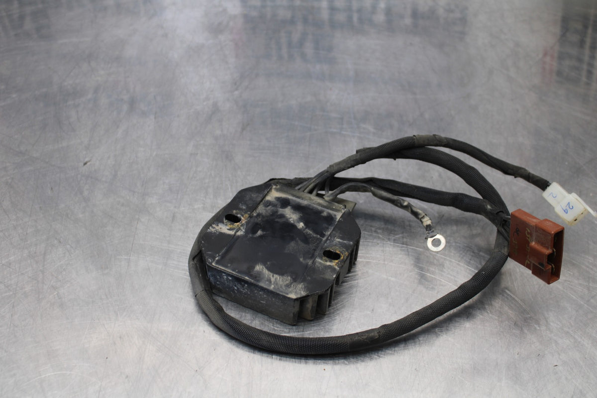 17-22 KTM 390 DUKE RECTIFIER VOLTAGE REGULATOR BB180