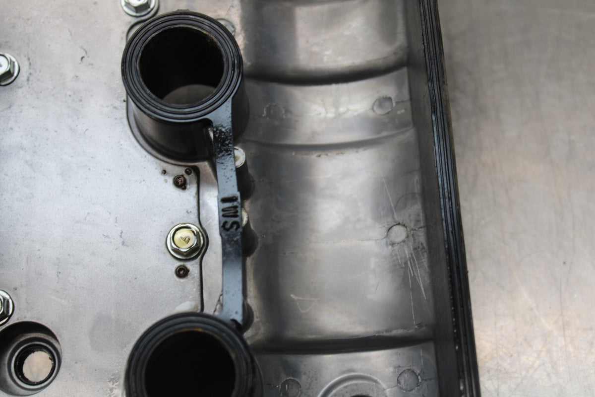 22-25 YAMAHA YZF R7 ENGINE TOP END CYLINDER HEAD COVER BB850